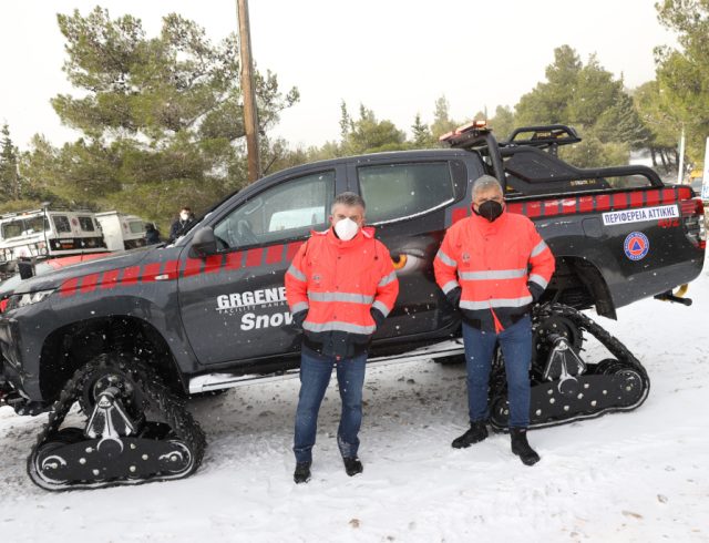 ΕΠΙΣΚΕΨΗ ΤΟΥ ΠΕΡΙΦΕΡΕΙΑΡΧΗ ΑΤΤΙΚΗ Γ. ΠΑΤΟΥΛΗ ΣΤΙΣ ΕΙΔΙΚΕΣ ΜΟΝΑΔΕΣ ΑΜΕΣΗΣ ΕΠΕΜΒΑΣΗΣ – ΑΠΕΓΚΛΩΒΙΣΜΟΥ ΑΣΘΕΝΩΝ ΚΑΙ ΠΟΛΙΤΩΝ ΚΑΤΑ ΤΗΝ ΔΙΑΡΚΕΙΑ ΕΝΤΟΝΩΝ ΚΑΙΡΙΚΩΝ ΦΑΙΝΟΜΕΝΩΝ(ΓΡΑΦΕΙΟ ΤΥΠΟΥ ΠΕΡΙΦΕΡΕΙΑΣ ΑΤΤΙΚΗΣ/EUROKINISSI)