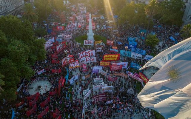 argentina-imf-protest