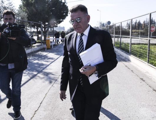 Alexis Kougias; Nafplio; pawn shop; prison; prison release; Richard; Richardos; smuggling; Αλέξης Κούγιας; Ναύπλιο; Ριχάρδος; αποφυλάκιση; δικηγόρος; ενεχυροδανειστήριο; λαθρεμπορία; φυλακές; φυλακή;