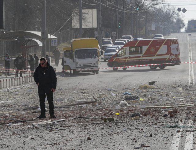 kiev-ukraine-ape_1
