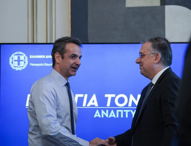 Maximos Mansion; meeting; Μέγαρο Μαξίμου; συνάντηση; Ministry of Interior; Υπουργείο Εσωτερικών; Panagiotis (Takis) Theodorikakos; Τάκης Θεοδωρικάκος; Kyriakos Mitsotakis; Κυριάκος Μητσοτάκης;