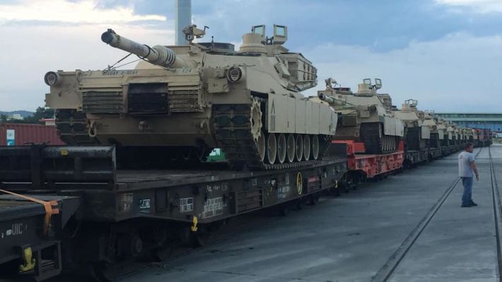 alexandroypoli-tanks-treno