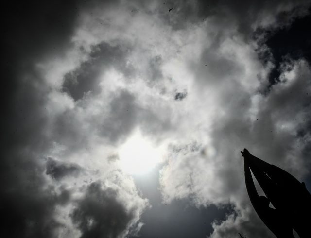 ΕΝΤΟΝΕΣ ΝΕΦΩΣΕΙΣ ΚΑΤΑ ΠΕΡΙΟΔΟΥΣ ΑΠΟ ΤΟ ΠΡΩΙ ΣΤΗ ΑΘΗΝΑ (ΤΑΤΙΑΝΑ ΜΠΟΛΑΡΗ / EUROKINISSI)