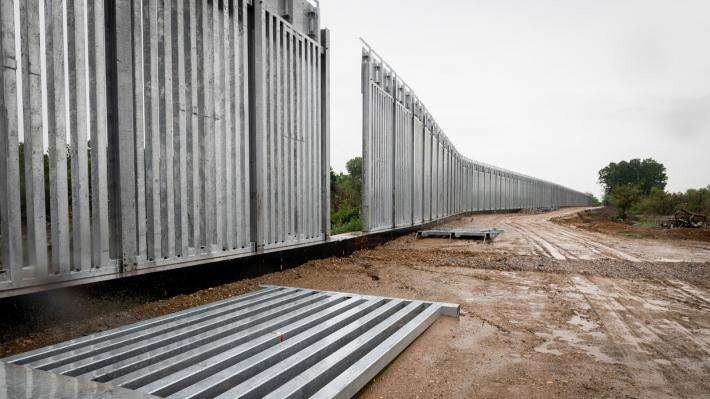 migration-europe-digital-fortress-01