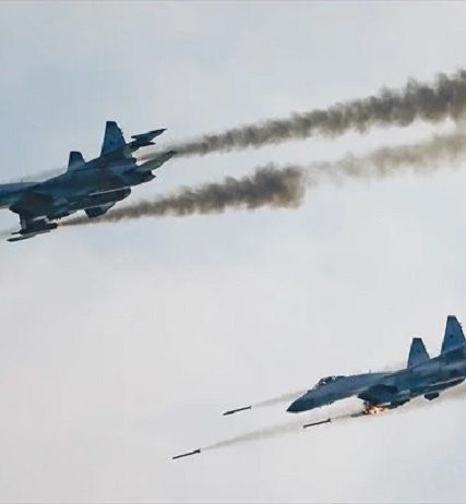 rosia-stratos-maxitika-su-35