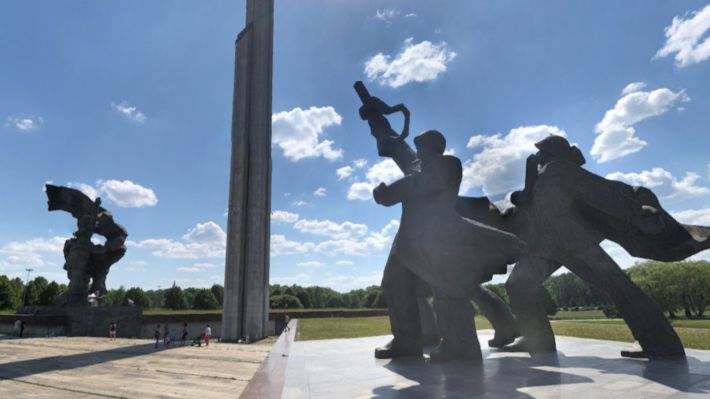 soviet-monument-riga