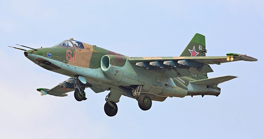 Sukhoi_Su-25_of_the_Russian_Air_Force_landing_at_Vladivostok_(8683076150)