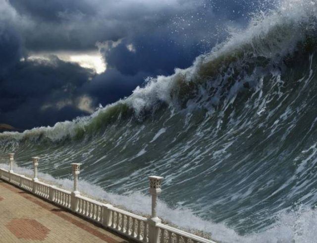 Tsunami_Wave-scaled