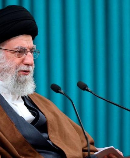 khamenei-ayatollah-1
