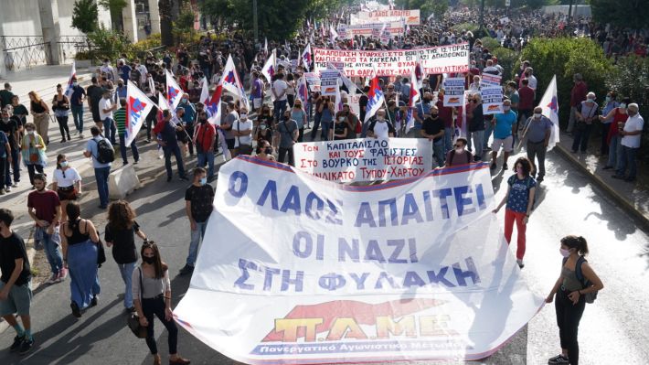 sygkentrosi-efeteio-40