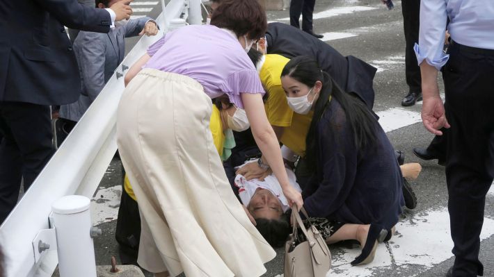 japan-abe-shot-04