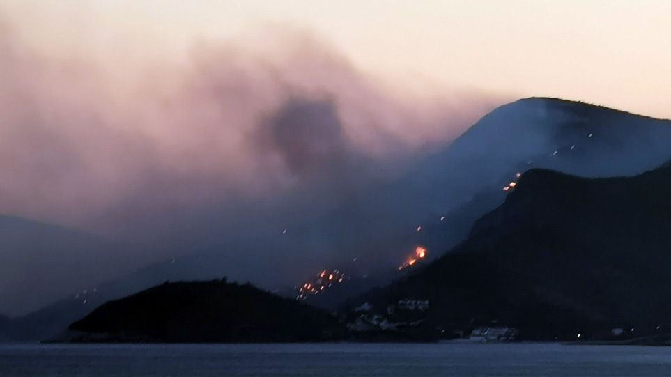 samos-fotia-vradi-main