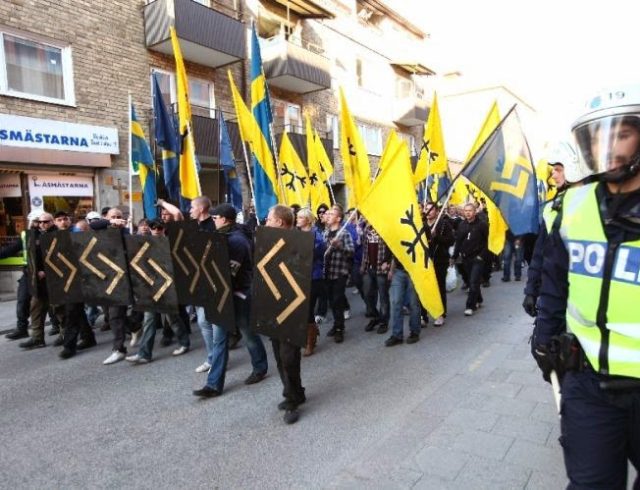 akrodeksioi_souidia