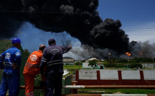 cuba-matanzas-fire-02