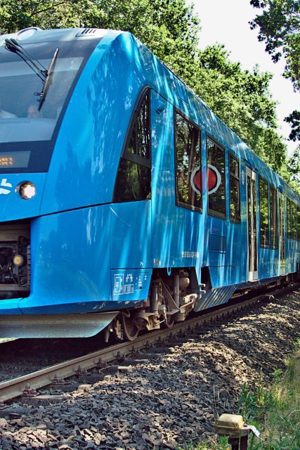 waterstoftrein-scaled.jpg.fcdbd9f02579f9dd8302260e2ff119a4