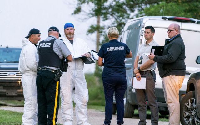 canada-stabbings-00