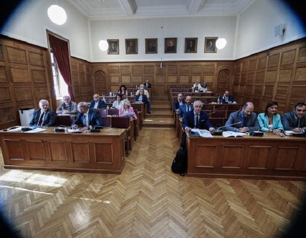 ejetastikh 630X630
