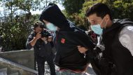 ΑΠΟΛΟΓΙΑ ΣΤΟΝ ΕΙΣΑΓΓΕΛΕΑ ΤΟΥ 53ΧΡΟΝΟΥ ΠΟΥ ΚΑΤΗΓΟΡΕΙΤΑΙ ΟΤΙ ΒΙΑΖΕ ΚΑΙ ΕΞΕΔΙΔΕ 12ΧΡΟΝΗ ΚΑΙ 42ΧΡΟΝΟΥ ΠΟΥ ΕΧΕΙ ΣΥΛΛΗΦΘΕΙ ΒΑΣΗ ΕΝΤΑΛΜΑΤΟΣ(ΒΑΣΙΛΗΣ ΡΕΜΠΑΠΗΣ/EUROKINISSI)