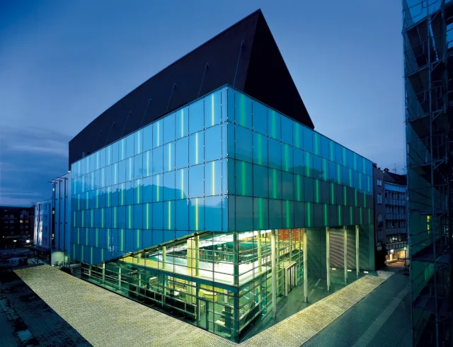 Konzerthaus-Dortmund_aussen-c-Daniel-Sumesgutner