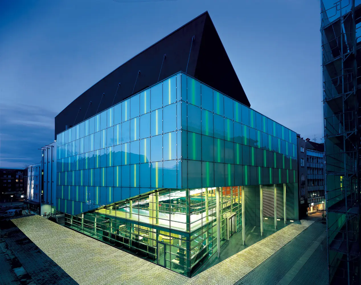 Konzerthaus-Dortmund_aussen-c-Daniel-Sumesgutner