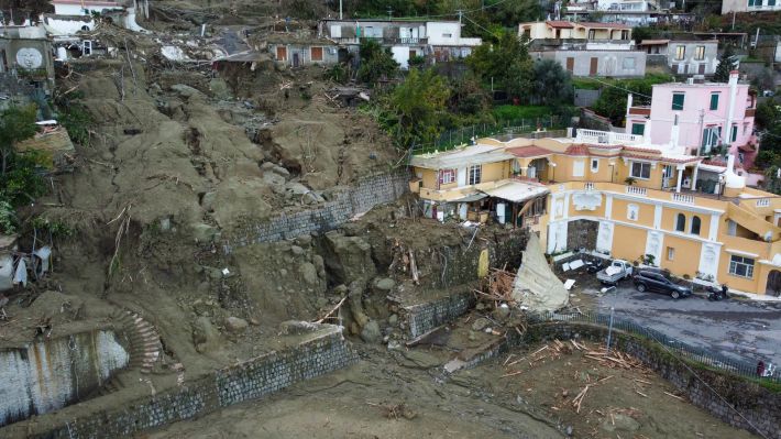 italy-landslide-5