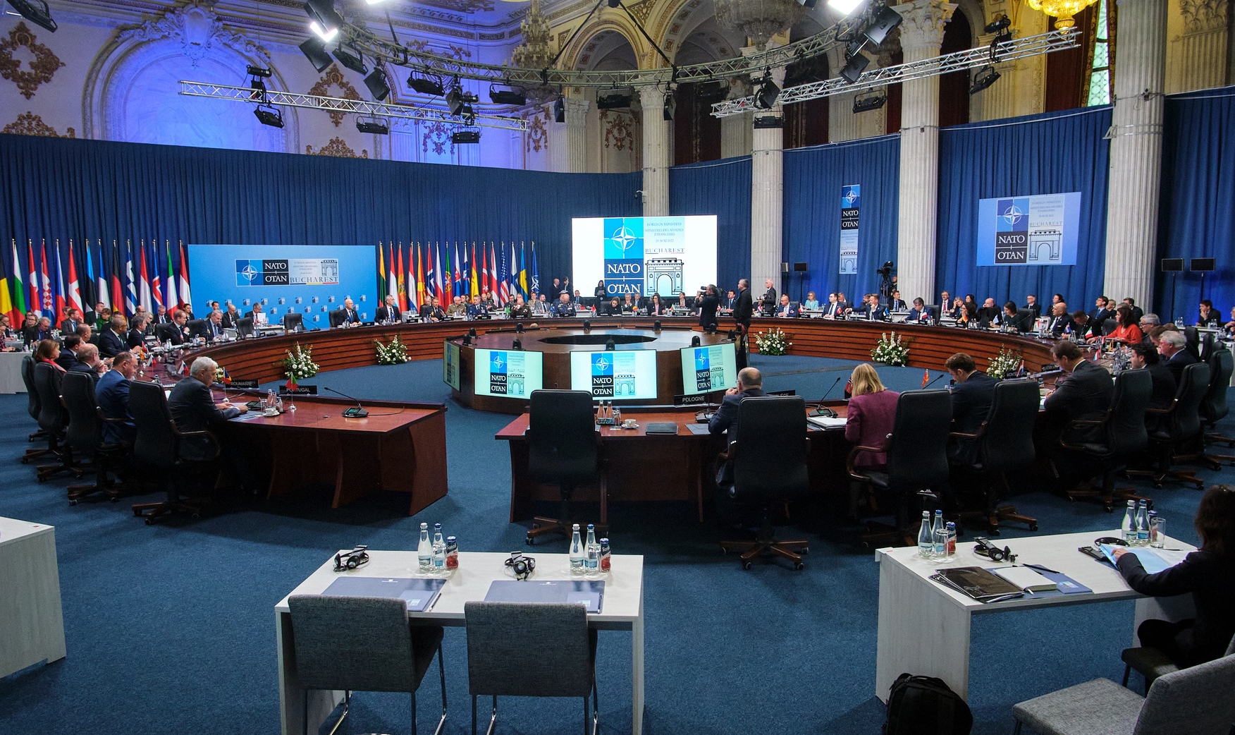 synodos-ypeks-nato-boykoyresti-roymania_252863_354604