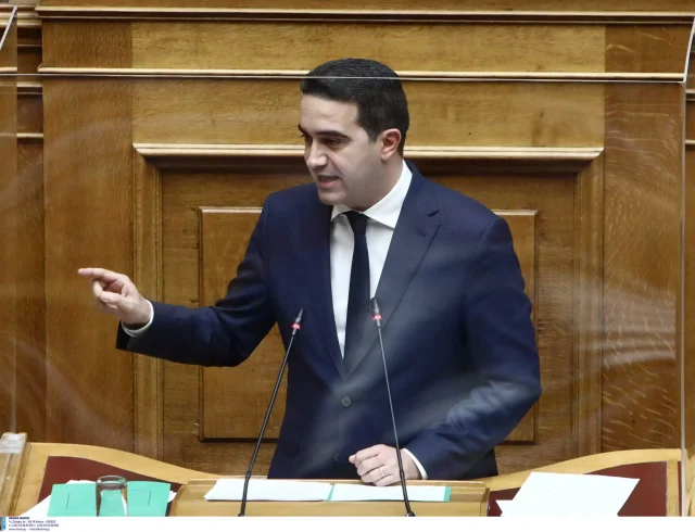 mixaliskatrinis_vouli1