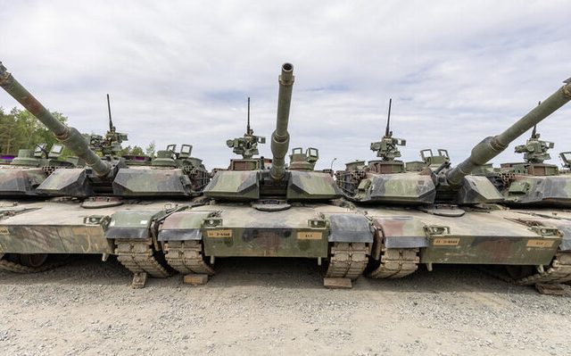 abrams-tanks-02