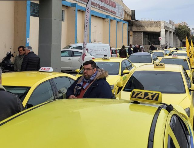 kinitopoiisi-taxi
