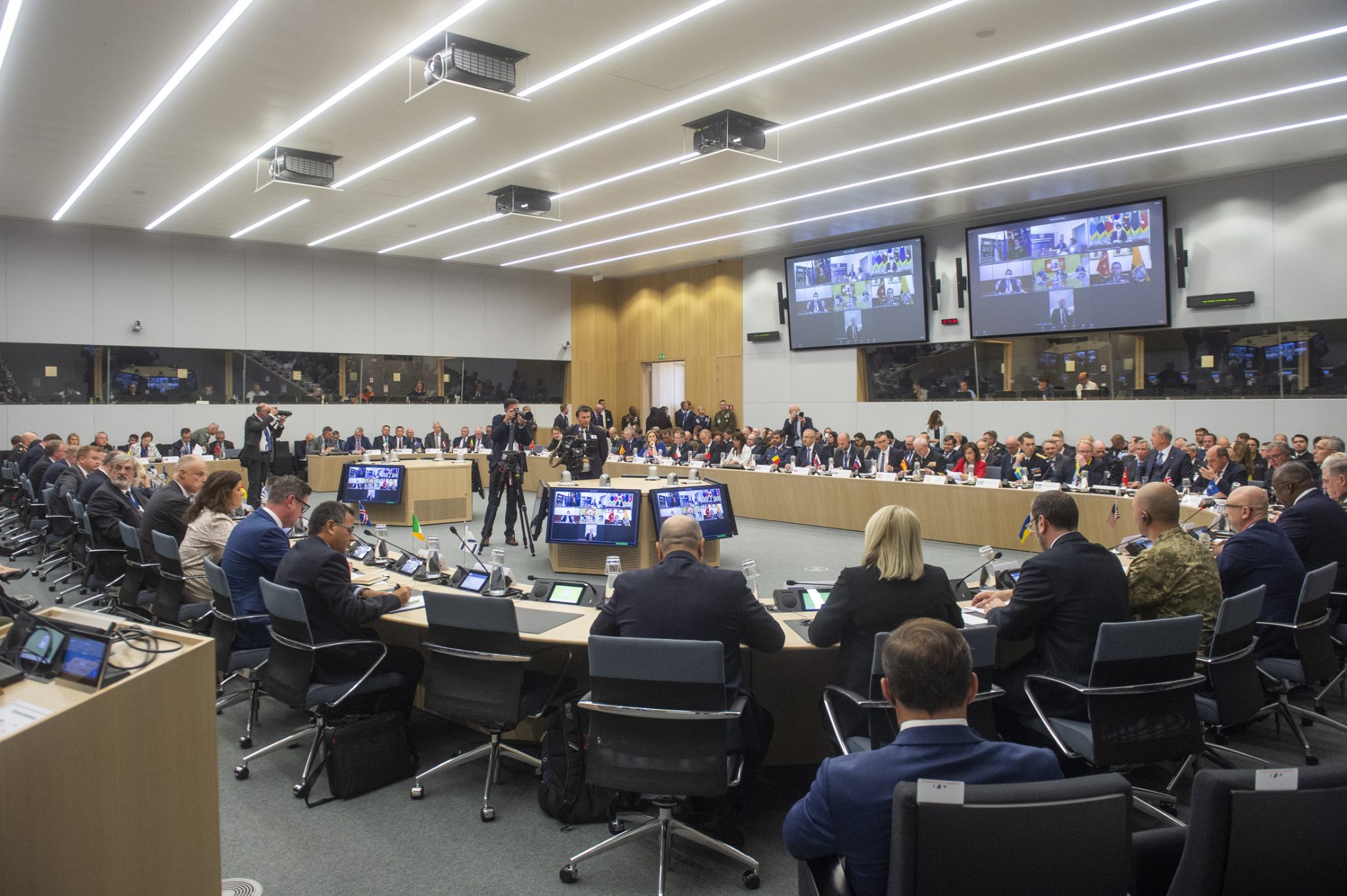 Secretary General participates in Ukraine Defense Contact Group meeting