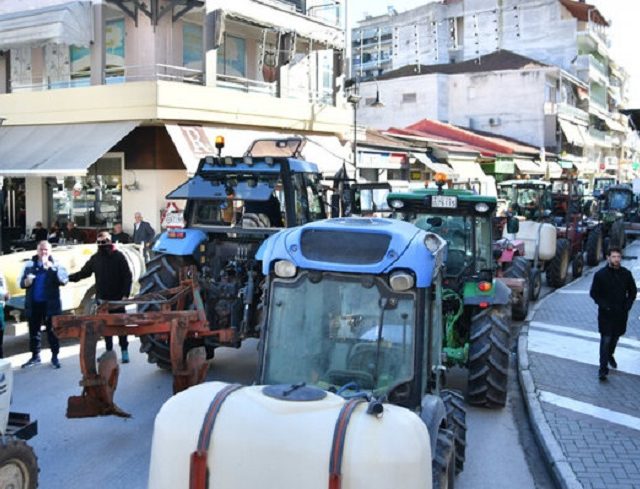 τρακτερ ΤΥΡΝΑΒΟΣ