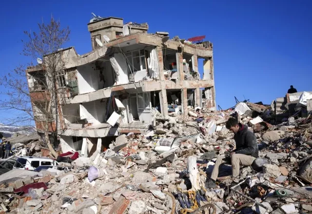 ap_turkey_earthquake_1.jpg
