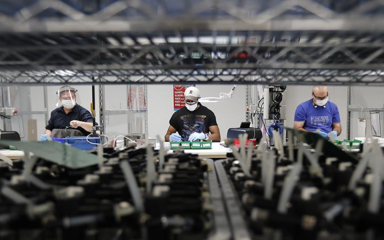 ηπα_εργατες_Associated_Press-768×480