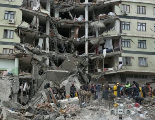 tourkia-seismos-5-696×464