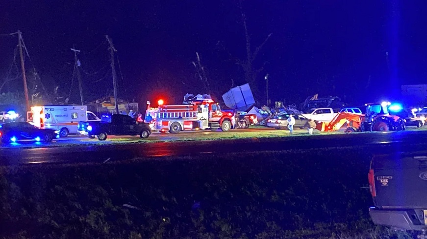 230325001333-01-tornado-touch-down-mississippi-032523