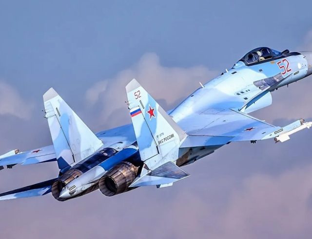 Su-35 (1)