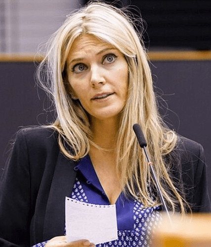 eva_kaili