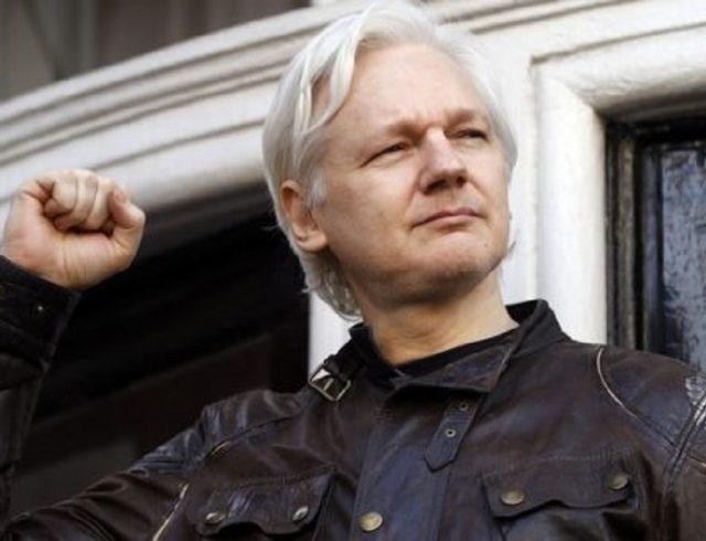 julian_assange