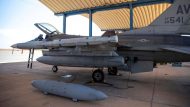 f-16-02