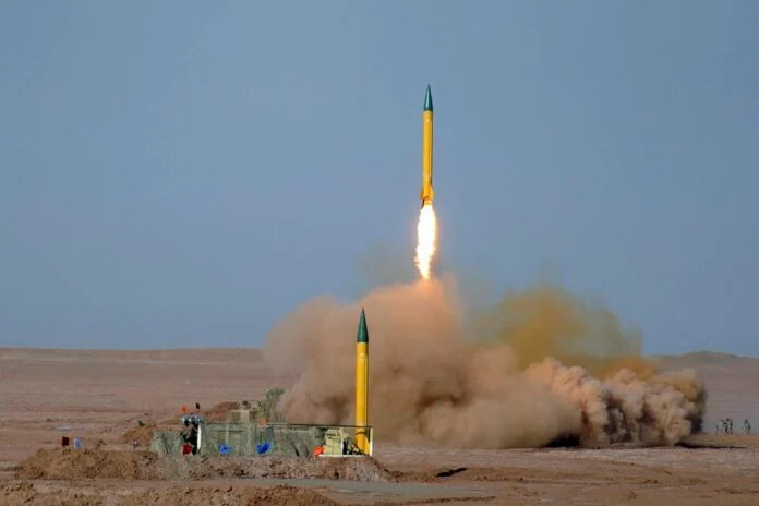 iran_missile-696×464