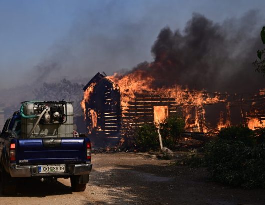 [362572] ΠΥΡΚΑΓΙΑ ΣΤΟΝ ΝΕΟ ΚΟΥΒΑΡΑ ΑΤΤΙΚΗΣ(ΜΙΧΑΛΗΣ ΚΑΡΑΓΙΑΝΝΗΣ/EUROKINISSI)