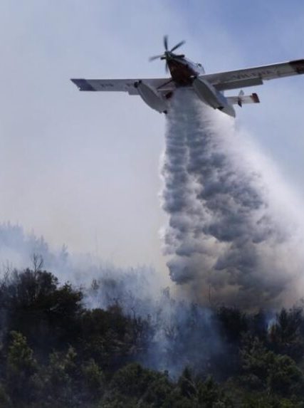 fotia-pyrkagia-aeroplano-1024×573