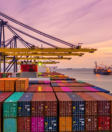 shutterstock_exagoges_konteiner_cargo