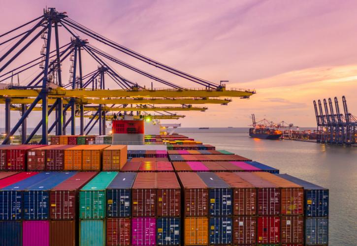shutterstock_exagoges_konteiner_cargo