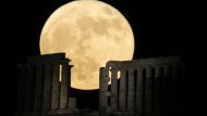 supermoon-sounio