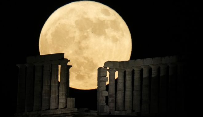 supermoon-sounio