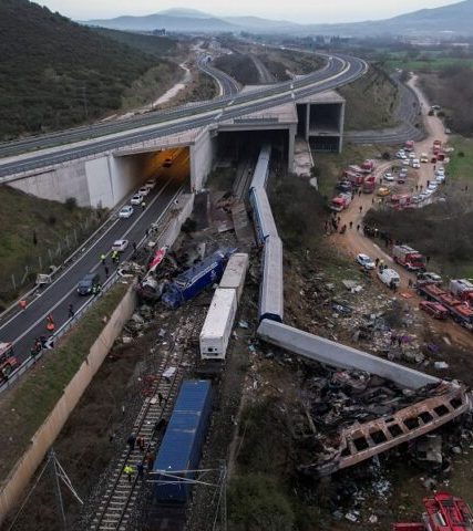 2023-03-01T060828Z_698798115_RC2UKZ9B2L7E_RTRMADP_3_GREECE-TRAINS-CRASH-768×480-1-1