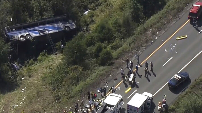 bus_crash_new_york-02
