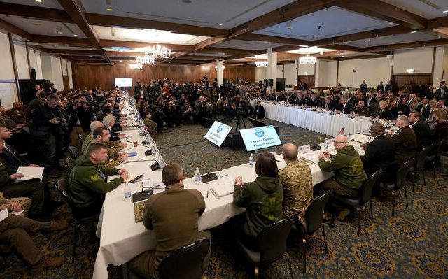 germany-russia-ukraine-war-military-aid-02