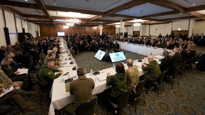 germany-russia-ukraine-war-military-aid-02